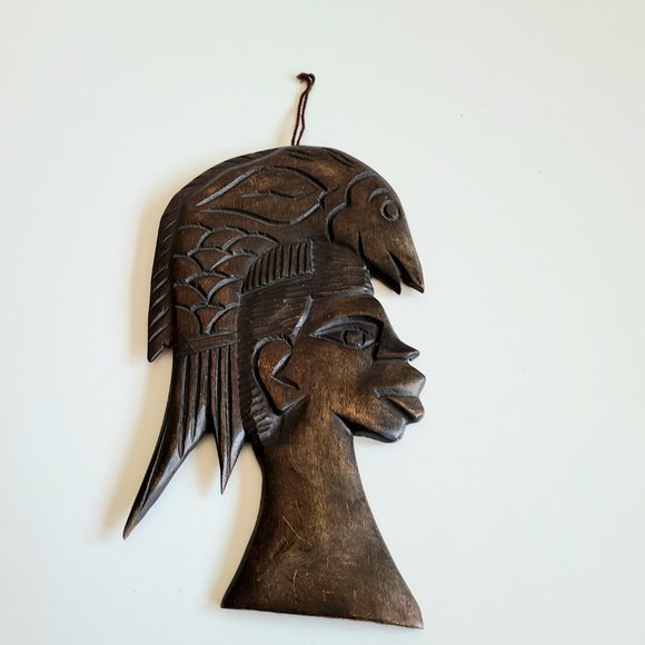 African Wooden Hand Carved Man Head with Fish. - Picture 3 of 4